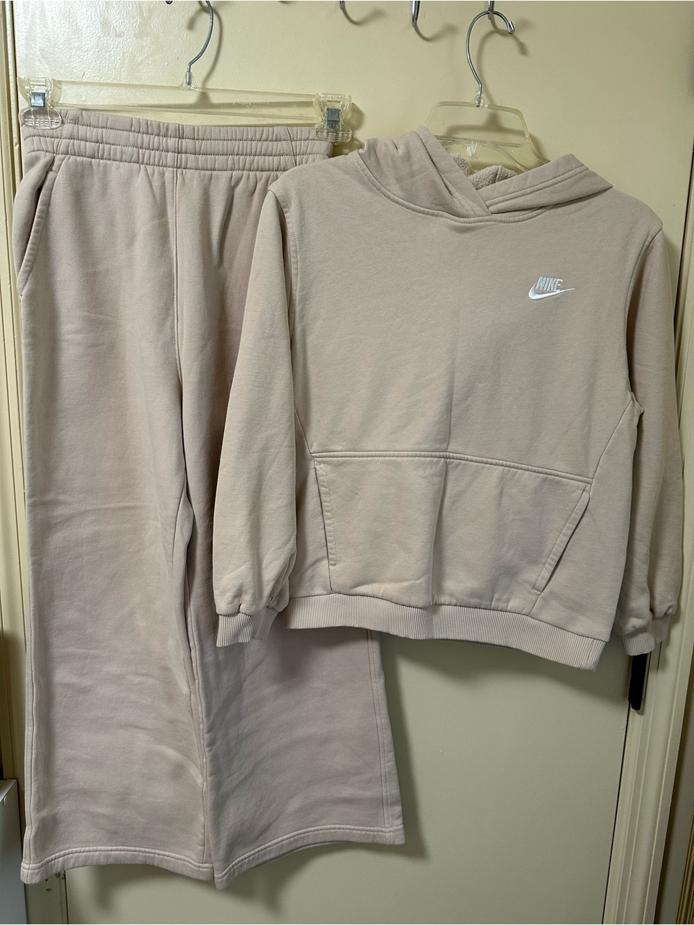 Nike Kids Hoodie & Jogger Set in Light Beige